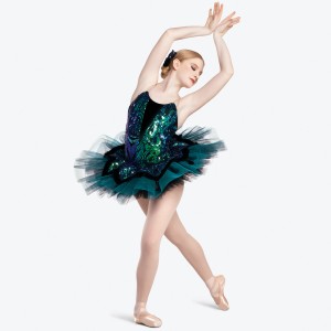 Miss Janet Pointe Adv. Wed. 6:30pm Miss Janet Pointe Adv. Wed. 6:30pm